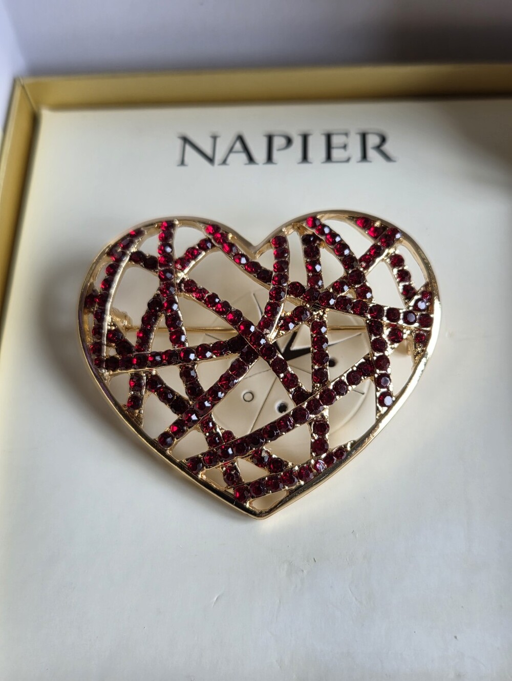 NAPIER Heart Brooch With Red Rhinestones. - Picture 2 of 5